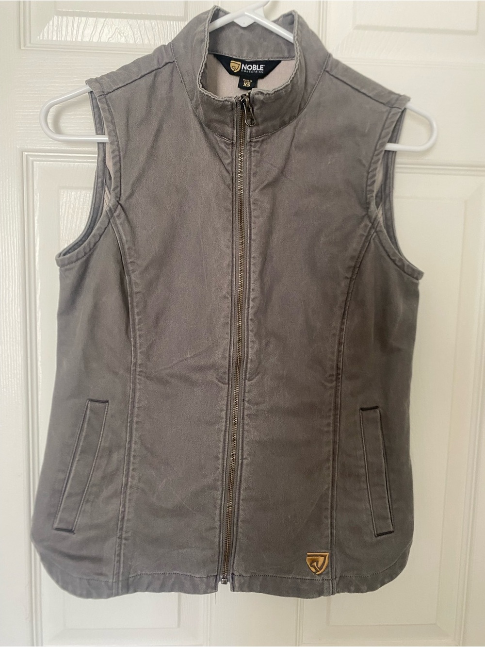 Noble Equestrian Canvas Riding Vest Gray XS Snap Saddle Vents